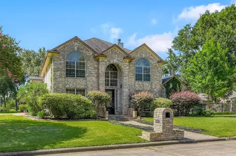 9822 El Chaco St, Baytown, TX 77521