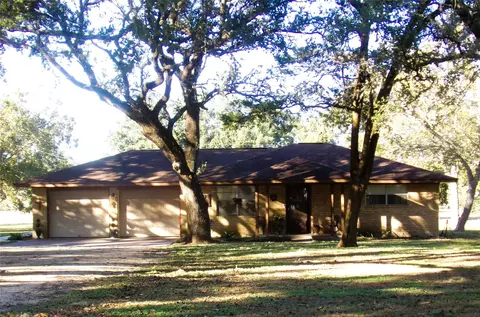 1017 County Road 285, Weimar, TX 78962