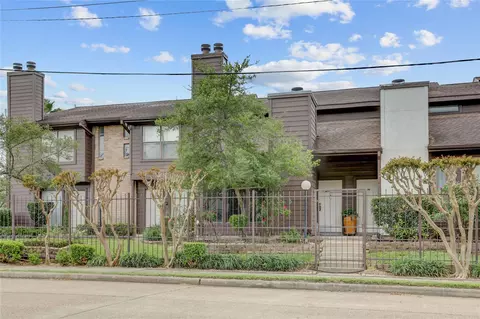 8020 Braesmain Dr #1806, Houston, TX 77025