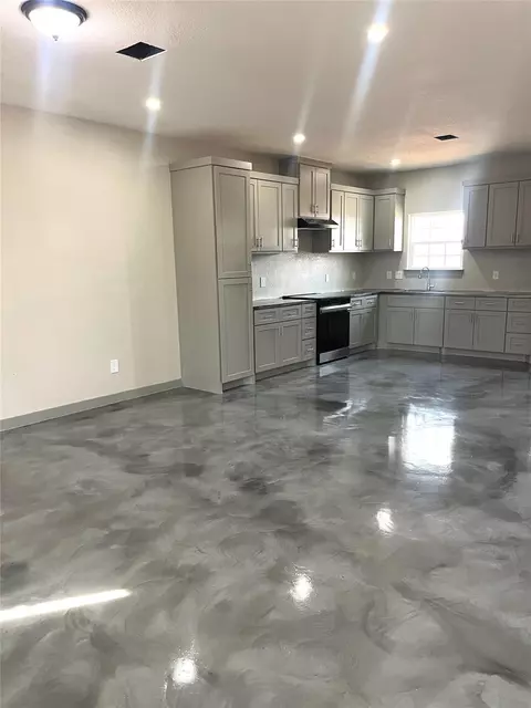 Kitchen - 17539 Reno Rd, Conroe, TX 77306 photo 3 of 3