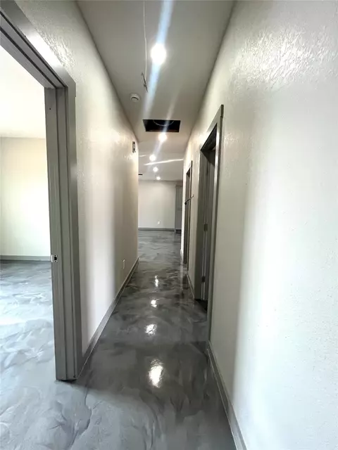 Entry Way - 17539 Reno Rd, Conroe, TX 77306 photo 2 of 2