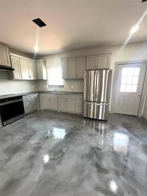 Kitchen - 17539 Reno Rd, Conroe, TX 77306 photo 1 of 3