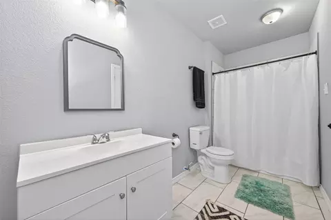 Bath - 11853 Doty Dr, Conroe, TX 77303 photo 1 of 4