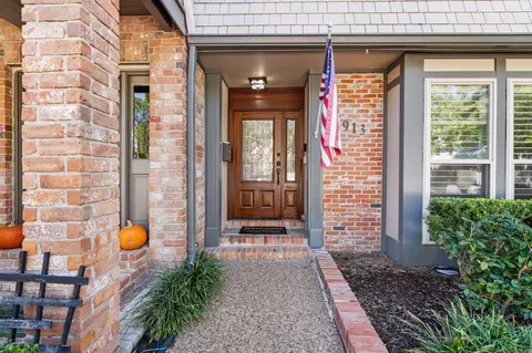 5913 Sugar Hill Dr #225, Houston, TX 77057