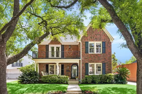 1925 Banks St, Houston, TX 77098