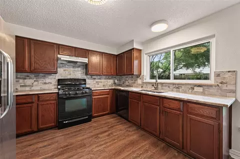 Kitchen - 16906 Spruce Run Dr, Spring, TX 77379 photo 2 of 4