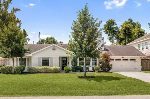 8733 Banzer St, Houston, TX 77055