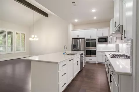 Kitchen - 204 Bee Balm Ct, Conroe, TX 77304 photo 1 of 6