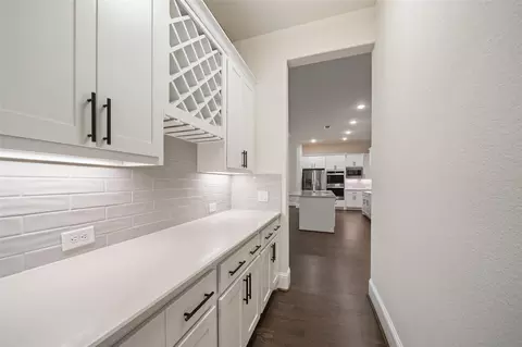 Entry Way - 204 Bee Balm Ct, Conroe, TX 77304 photo 1 of 1