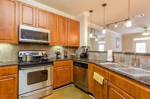 1711 Old Spanish Trl #310, Houston, TX 77054