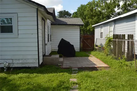 Exterior - 605 Maple Ave, Pasadena, TX 77506 photo 3 of 3