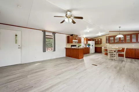 Living - 6493 Pappas Rd, Waller, TX 77484 photo 2 of 3
