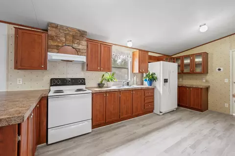 Kitchen - 6493 Pappas Rd, Waller, TX 77484 photo 1 of 1