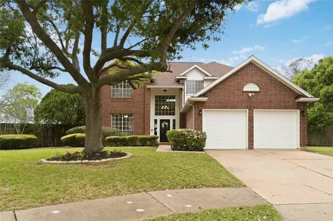 205 Oak Creek Cir, League City, TX 77573