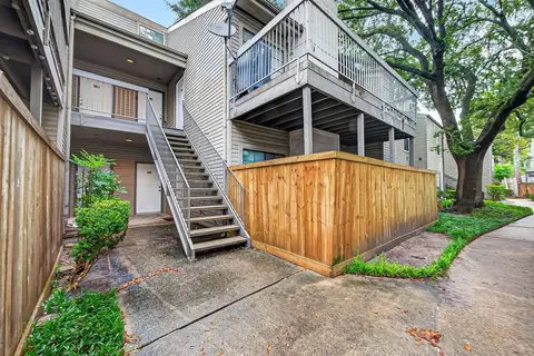9707 Richmond Ave #118, Houston, TX 77042
