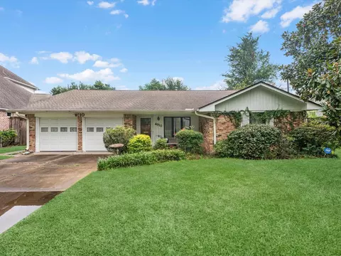 4910 Yarwell Dr, Houston, TX 77096