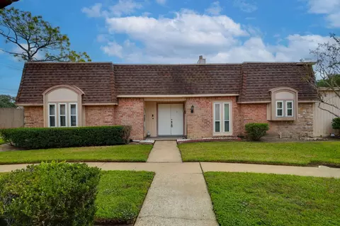 2912 Camelot Ln, Missouri City, TX 77459