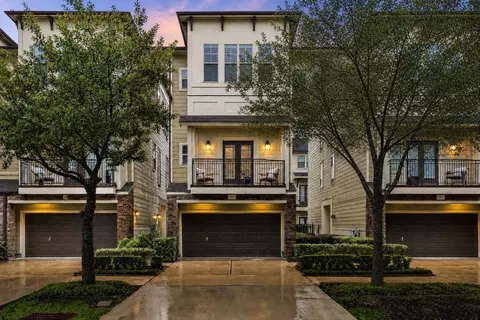 1107 W 24th St, Houston, TX 77008