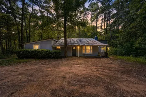 110 National Forest Rd, Cleveland, TX 77328