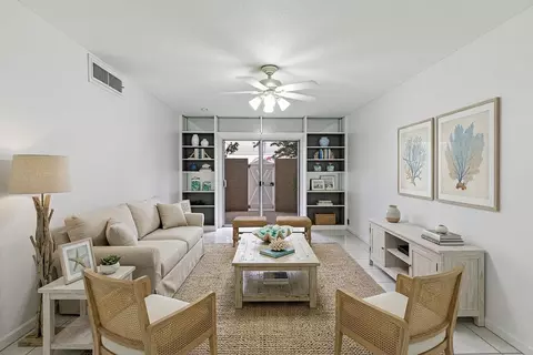 2601 Bellefontaine St #C104, Houston, TX 77025