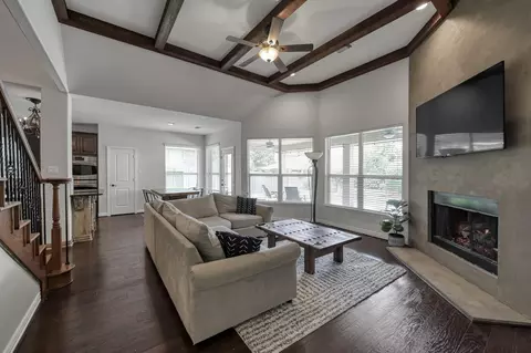 Living - 471 Hendricks Forest Ln, Conroe, TX 77384 photo 2 of 2