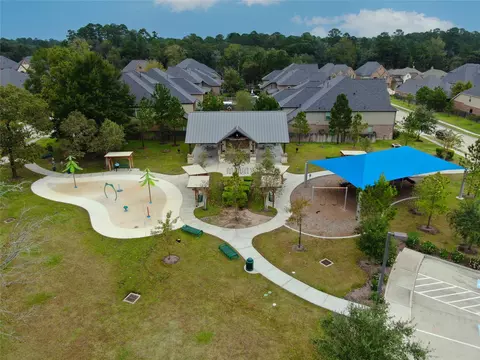 View/Area - 471 Hendricks Forest Ln, Conroe, TX 77384 photo 2 of 3