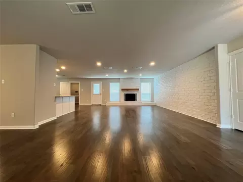 Living - 203 Acorn Tree Ct, Spring, TX 77388 photo 5 of 6