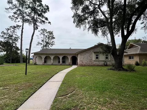 203 Acorn Tree Ct, Spring, TX 77388