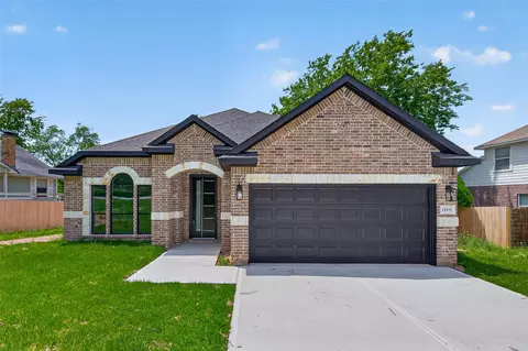 12431 Green Ridge Dr, Willis, TX 77318