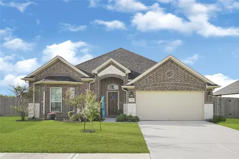 12002 Champions Forest Dr, Mont Belvieu, TX 77535