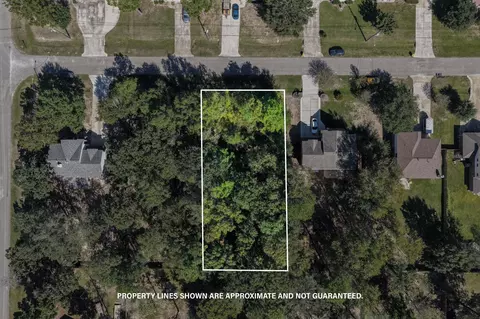 6621 Grant, Magnolia, TX 77354