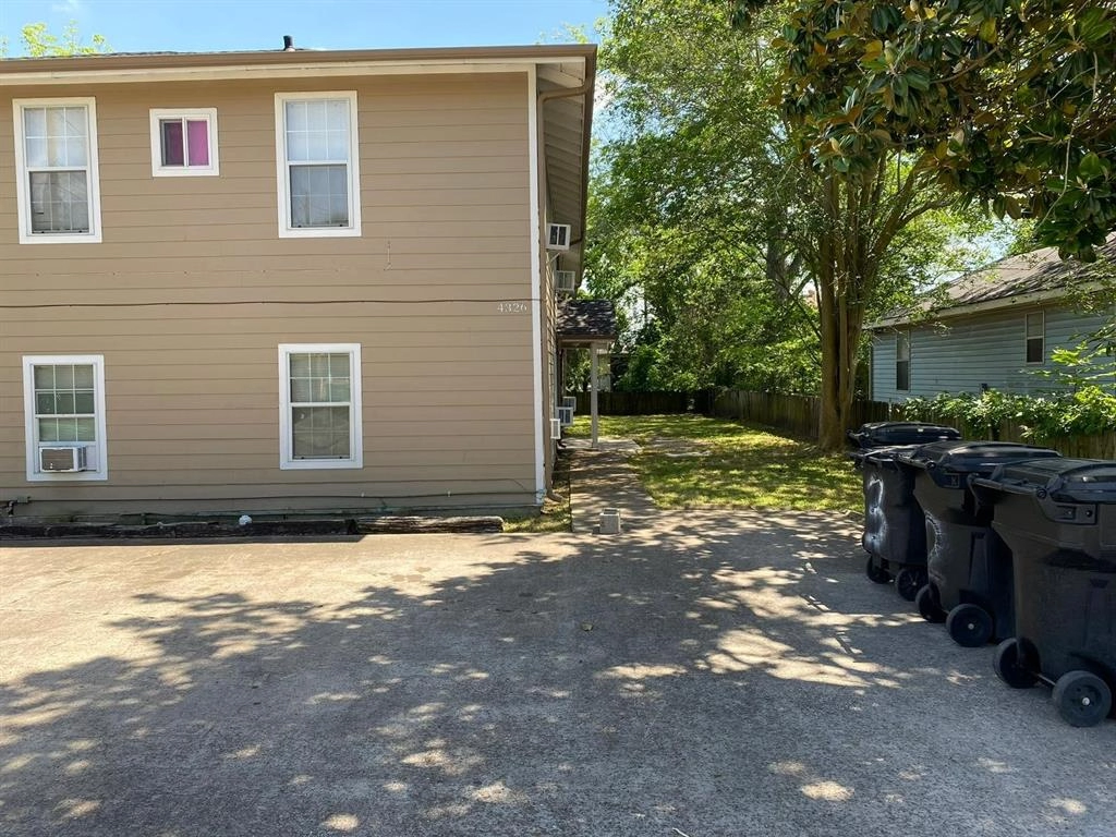 4326 Larkspur St Unit 4  