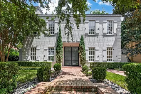 2114 Wroxton Rd, Houston, TX 77005