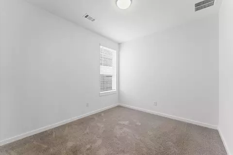Bedroom - 5110 Sistine Dr, Arcola, TX 77583 photo 3 of 4