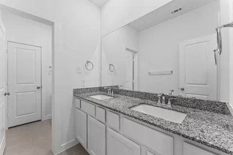Entry Way - 5110 Sistine Dr, Arcola, TX 77583 photo 5 of 5