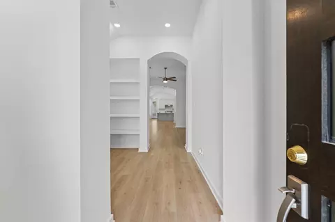 Entry Way - 5110 Sistine Dr, Arcola, TX 77583 photo 1 of 5