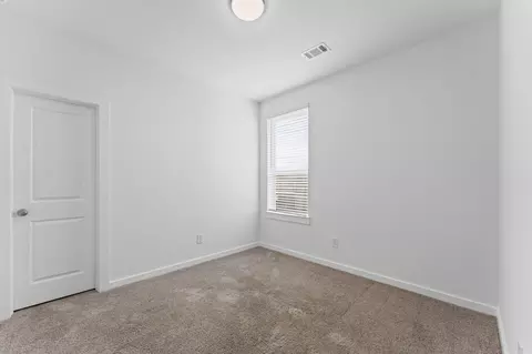 Bedroom - 5110 Sistine Dr, Arcola, TX 77583 photo 2 of 4