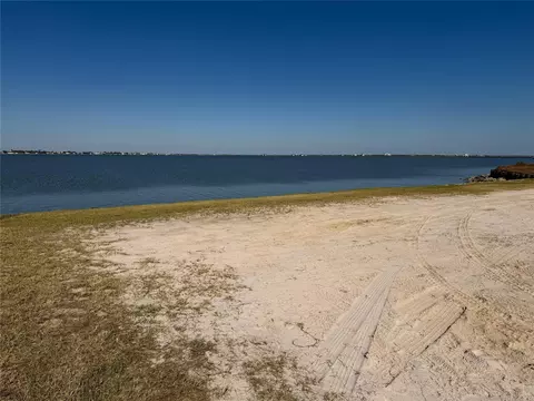 0 Palm Park Ln, Palacios, TX 77465