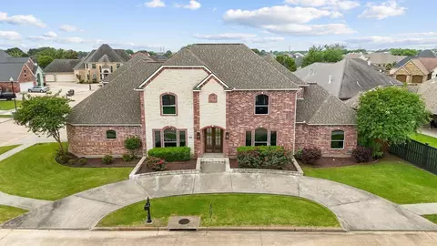 7335 Indian River Dr, Port Arthur, TX 77642