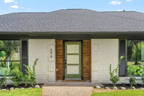698 Orange Grove St, League City, TX 77573