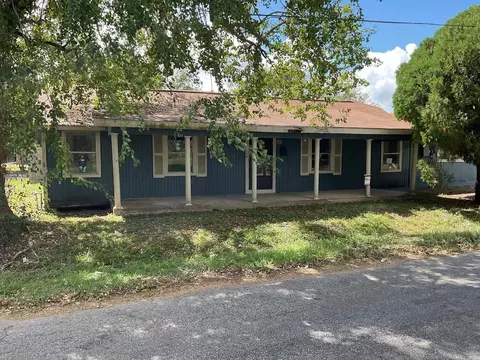 1408 Austin St, Bay City, TX 77414