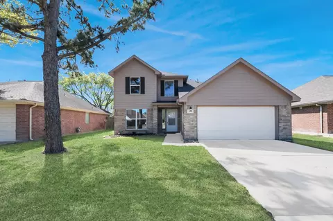 7215 Log Cradle Dr, Houston, TX 77041