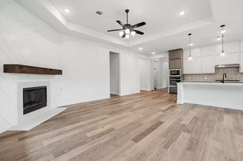 Living - 13847 Bourbon Rose, Willis, TX 77378 photo 2 of 4