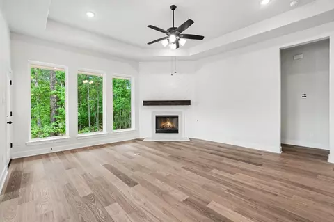Living - 13847 Bourbon Rose, Willis, TX 77378 photo 4 of 4