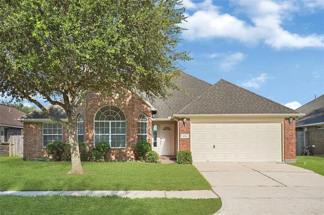 4014 Redwood Arbor Ln, Fresno, TX 77545
