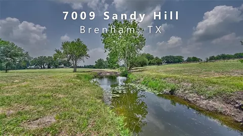 7009 Sandy Hill Rd, Brenham, TX 77833