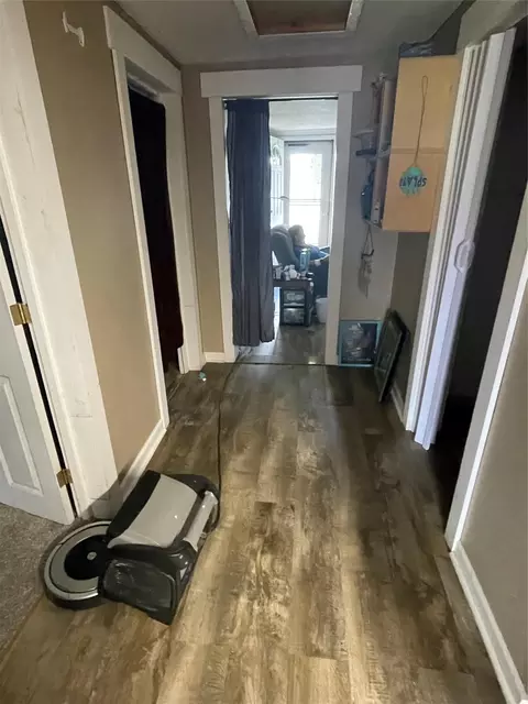 Entry Way - 208 E Pecan Ln, Clute, TX 77531 photo 1 of 3