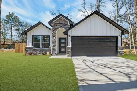 604 Jefferson Ave, Cleveland, TX 77327