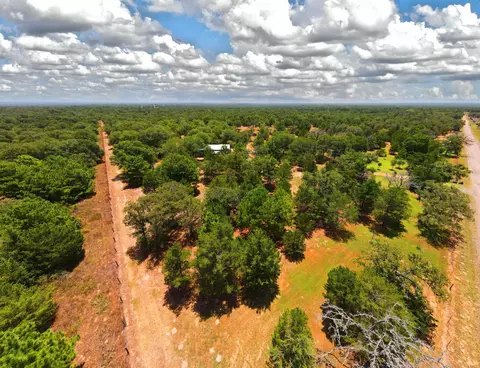 View/Area - 1071 Blacksmith Farm Ln, Weimar, TX 78962 photo 8 of 9