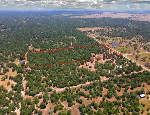 View/Area - 0000 Blacksmith Farm Ln, Weimar, TX 78962 photo 1 of 7